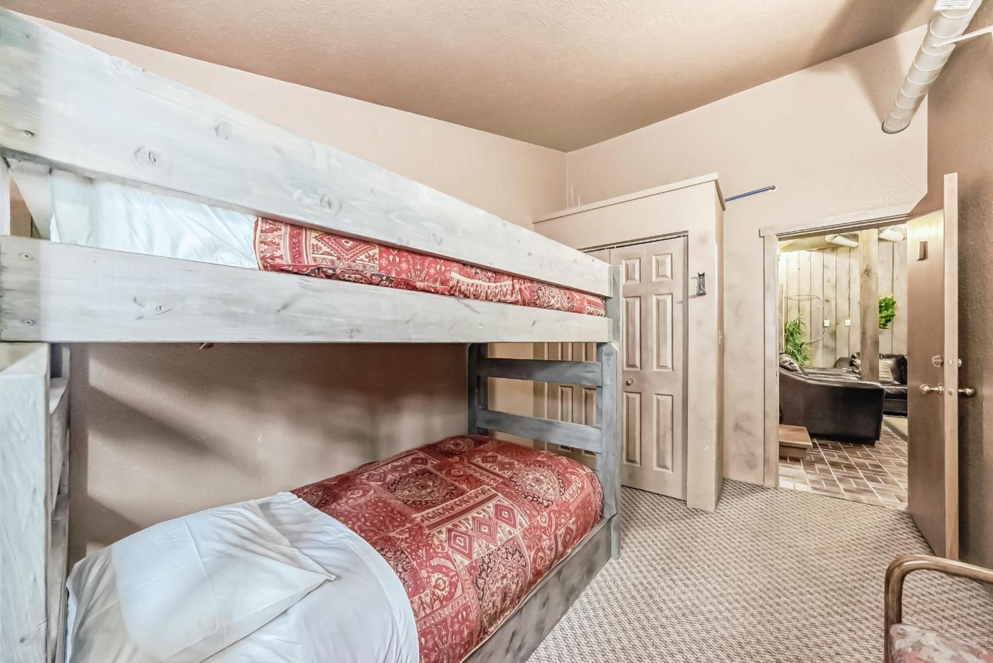 Terracana Ranch Resort Tête Jaune エクステリア 写真